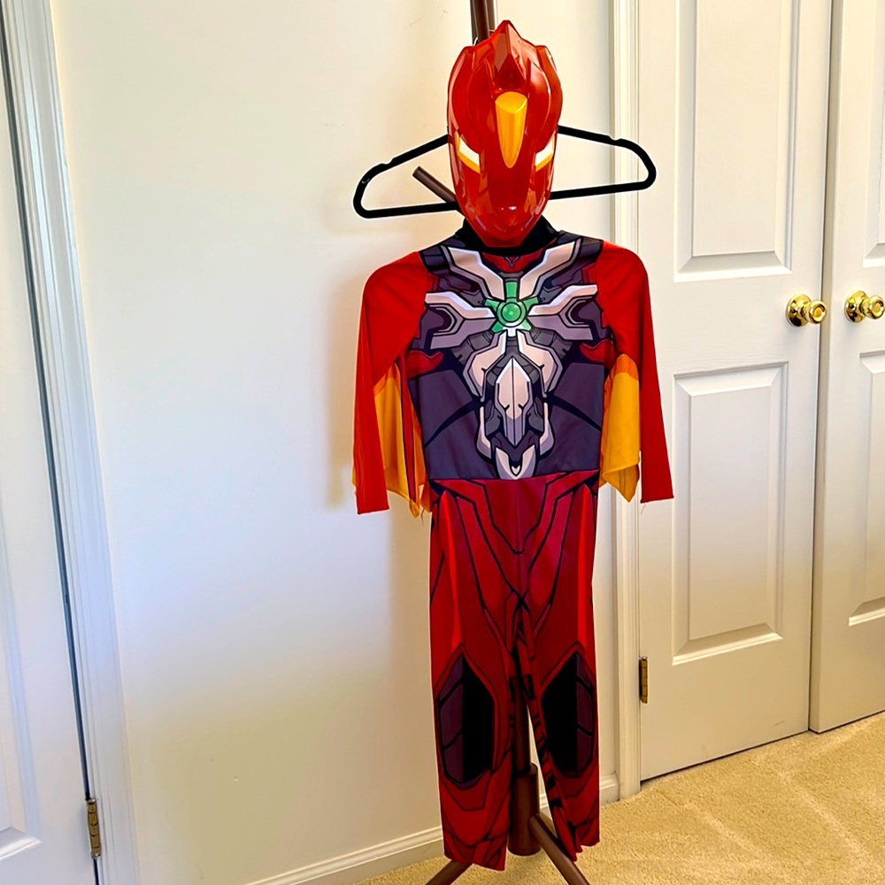 Bakugan Dragonoid Halloween costume, Red, size S/P (4-6); Mask included